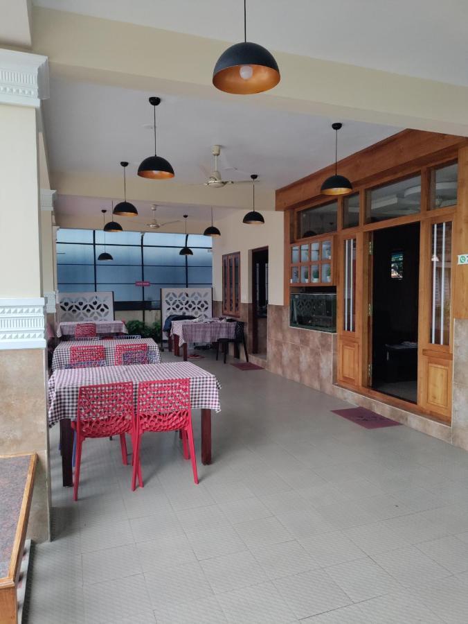 Meghdoot River Resort Kochi Exterior photo